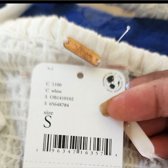 Free people  - Picture 8 of 8